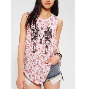 Truly Madly Deeply floral muscle tee